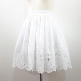 Sukňa biela čipkovaná